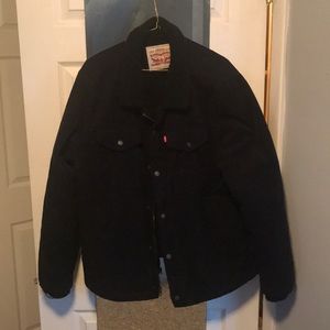 Sherpa lines Levi’s jacket